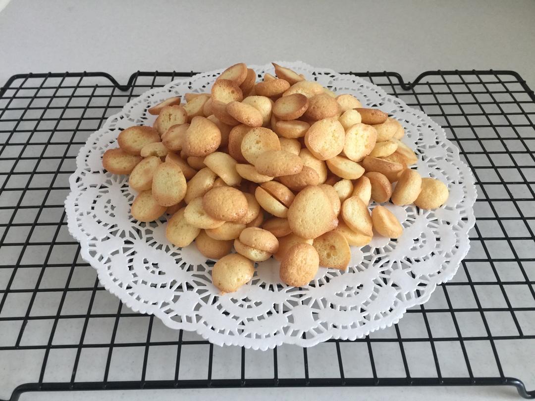 简便的鸡蛋饼干，特别适合小孩子吃