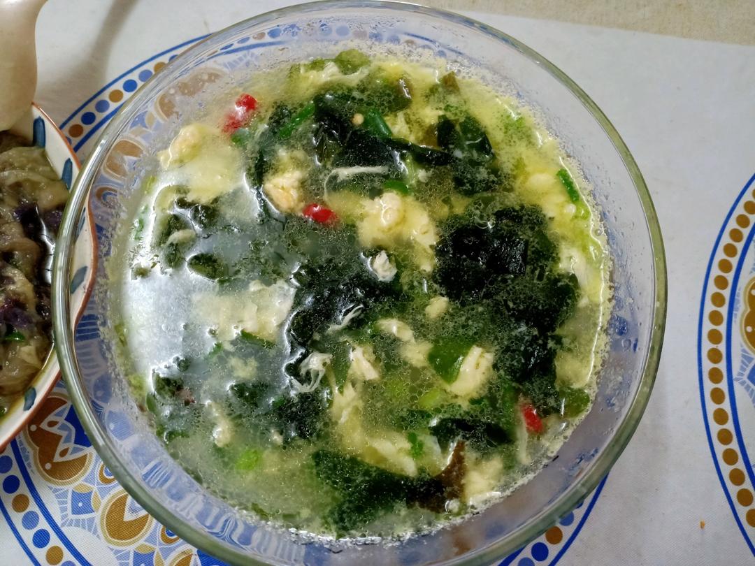 epssgss做的裙带菜虾仁鸡蛋汤味道好极了