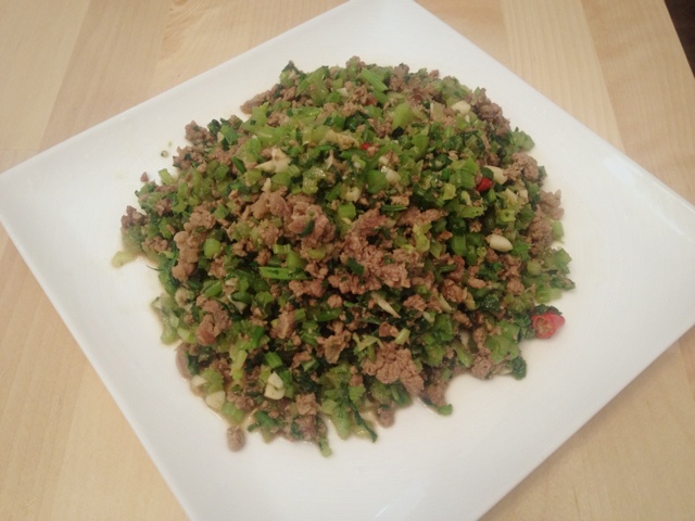 芹菜牛肉末「下饭神器」