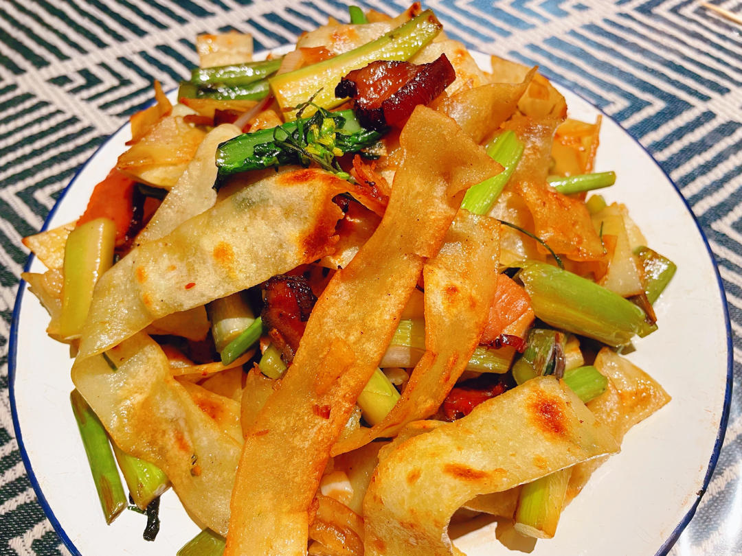 腊肉炒枯豆丝