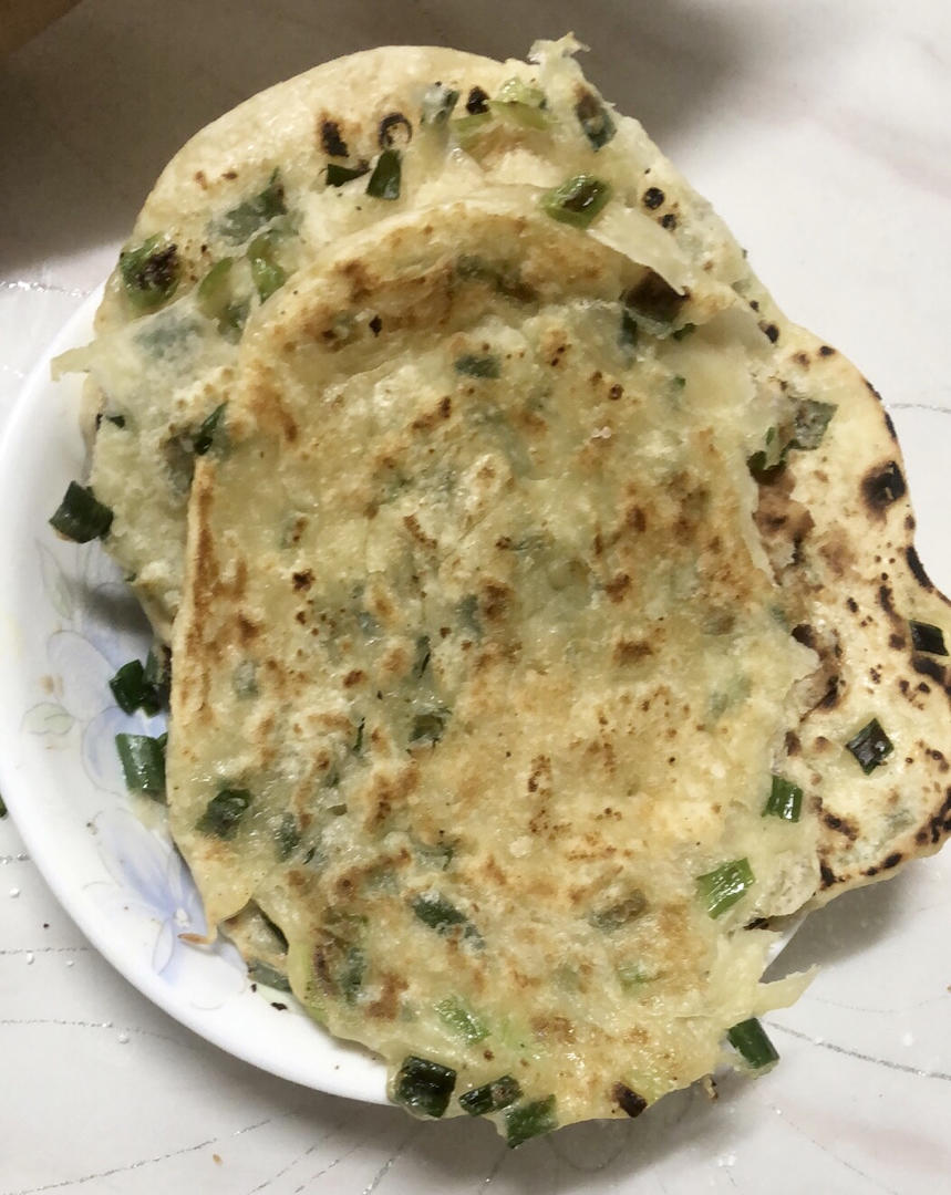 家常鸡蛋葱油饼 凉了也不硬 外酥里软 媲美早餐店 附细节视频详解