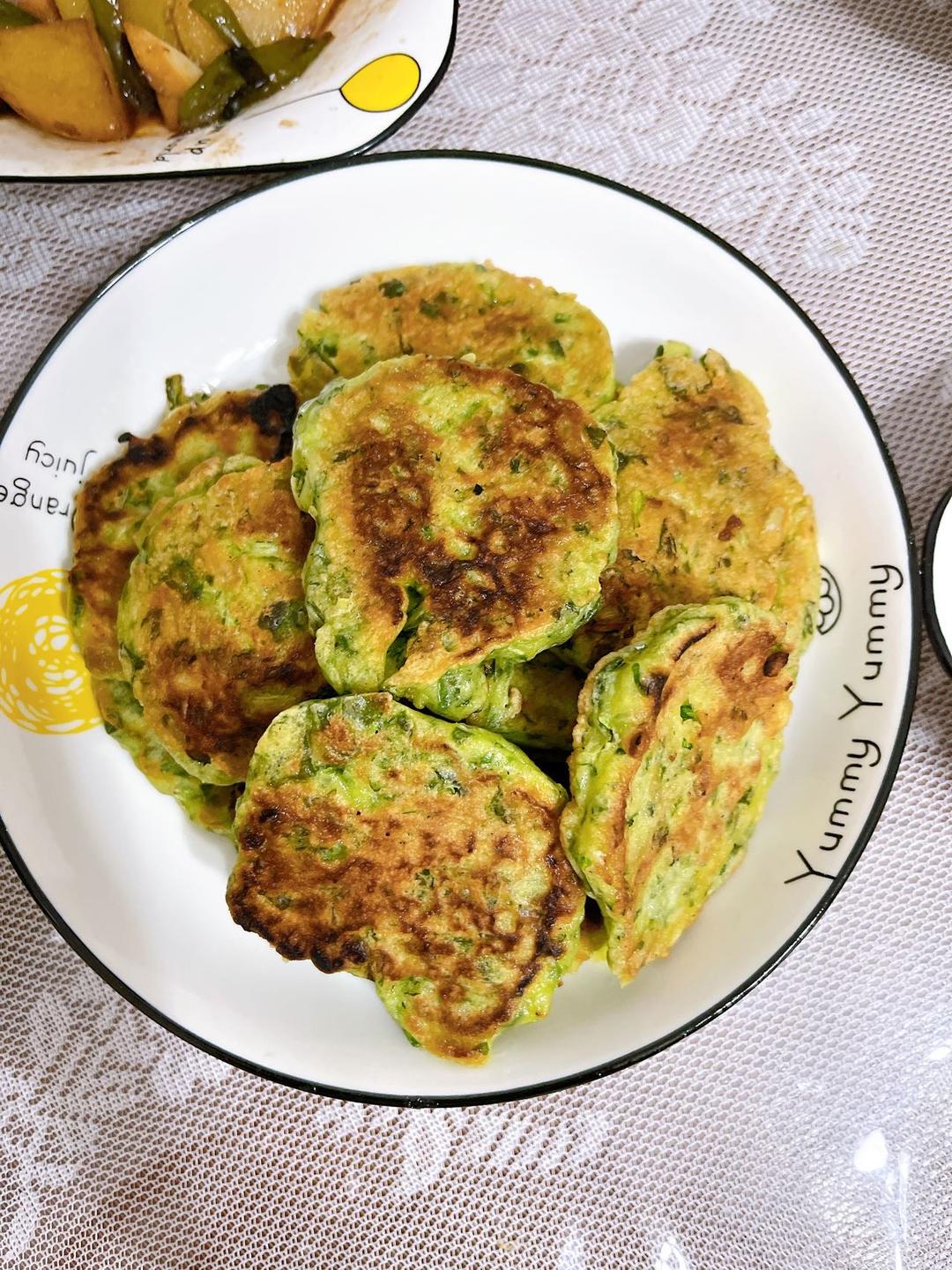 快速消耗青菜的好法子——煎菜饼