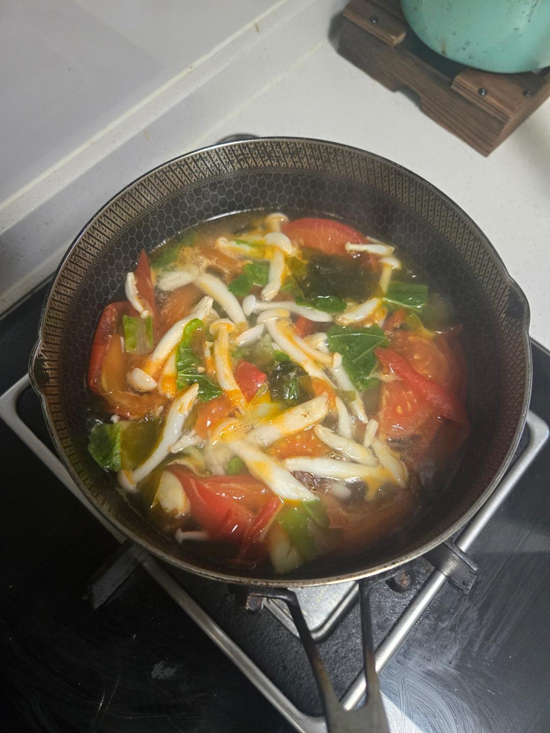 巨鲜美番茄蘑菇蛋汤