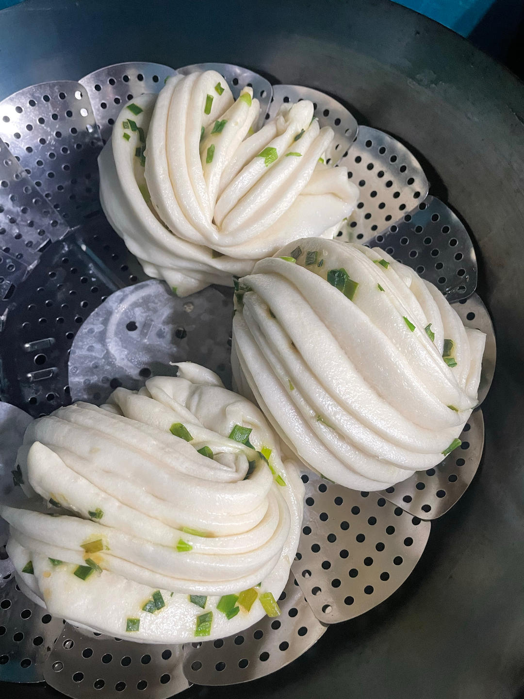 葱油花卷，一根筷子卷出漂亮的造型