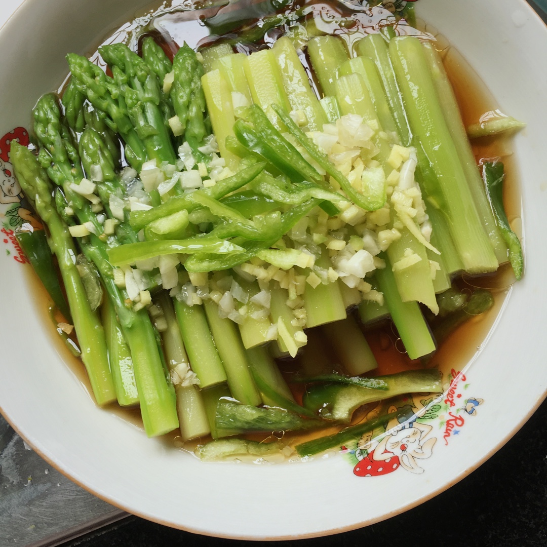 鲜味油淋芦笋