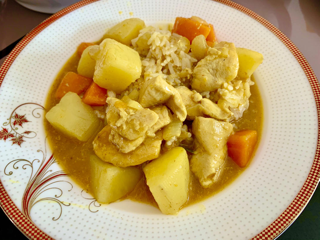 零失败日式咖喱鸡肉饭！！最正宗日本家庭做法！简单又好吃！