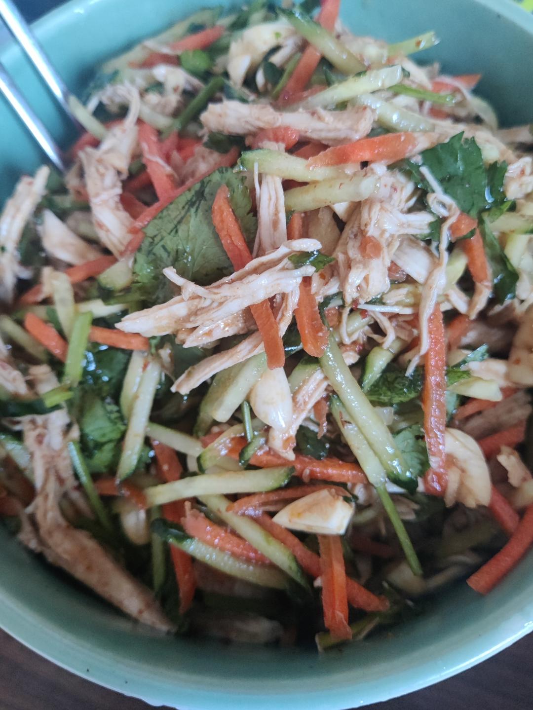 黄瓜拌鸡胸肉