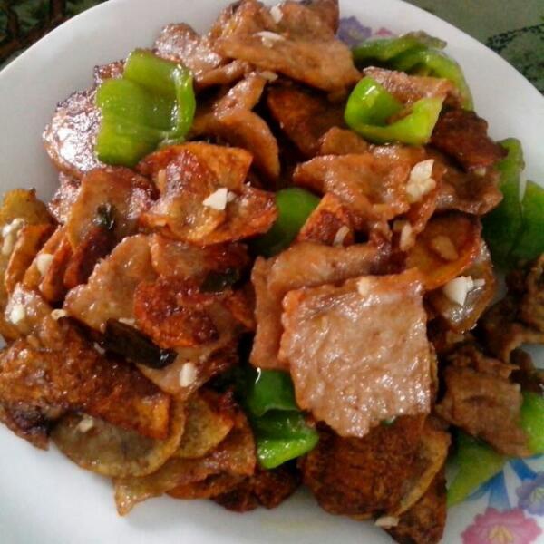 土豆青椒炒肉片