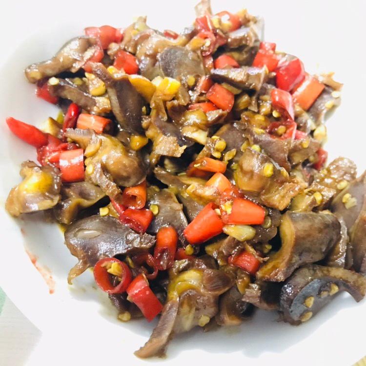 小米椒爆鸡胗