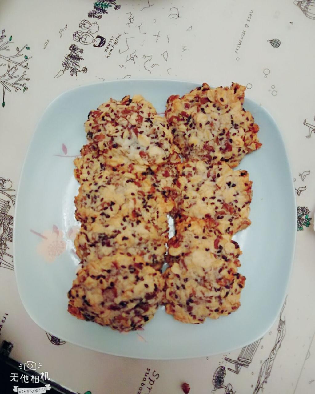 素食:有机燕麦芝麻大饼干
