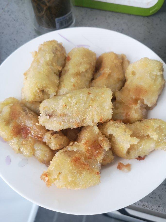 教你用香蕉来做美食，外脆里嫩口感棒，大人看了馋孩子看了流口水
