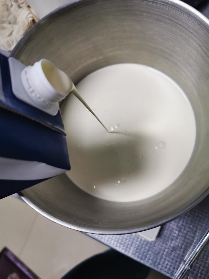 纯奶手撕吐司的做法 步骤1