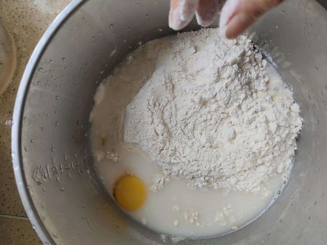 纯奶手撕吐司的做法 步骤1