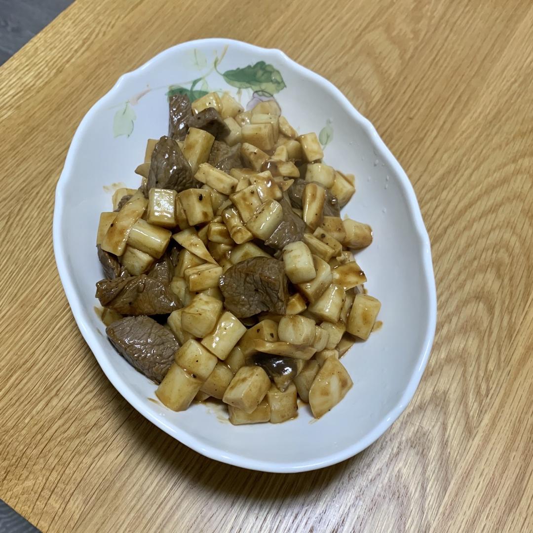 黑椒杏鲍菇牛肉粒