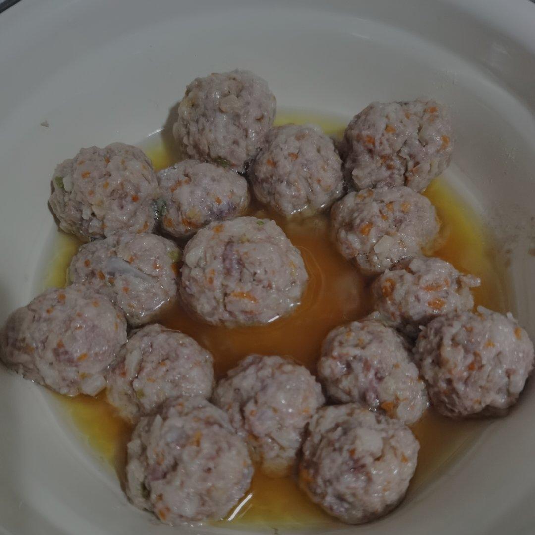 清蒸藕丁肉丸子