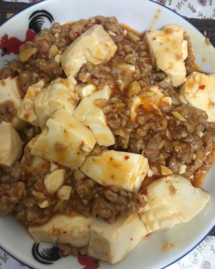 开锅鲜香扑鼻来，入口嫩滑化齿间~这样的红烧豆腐，8块钱就能做出来~