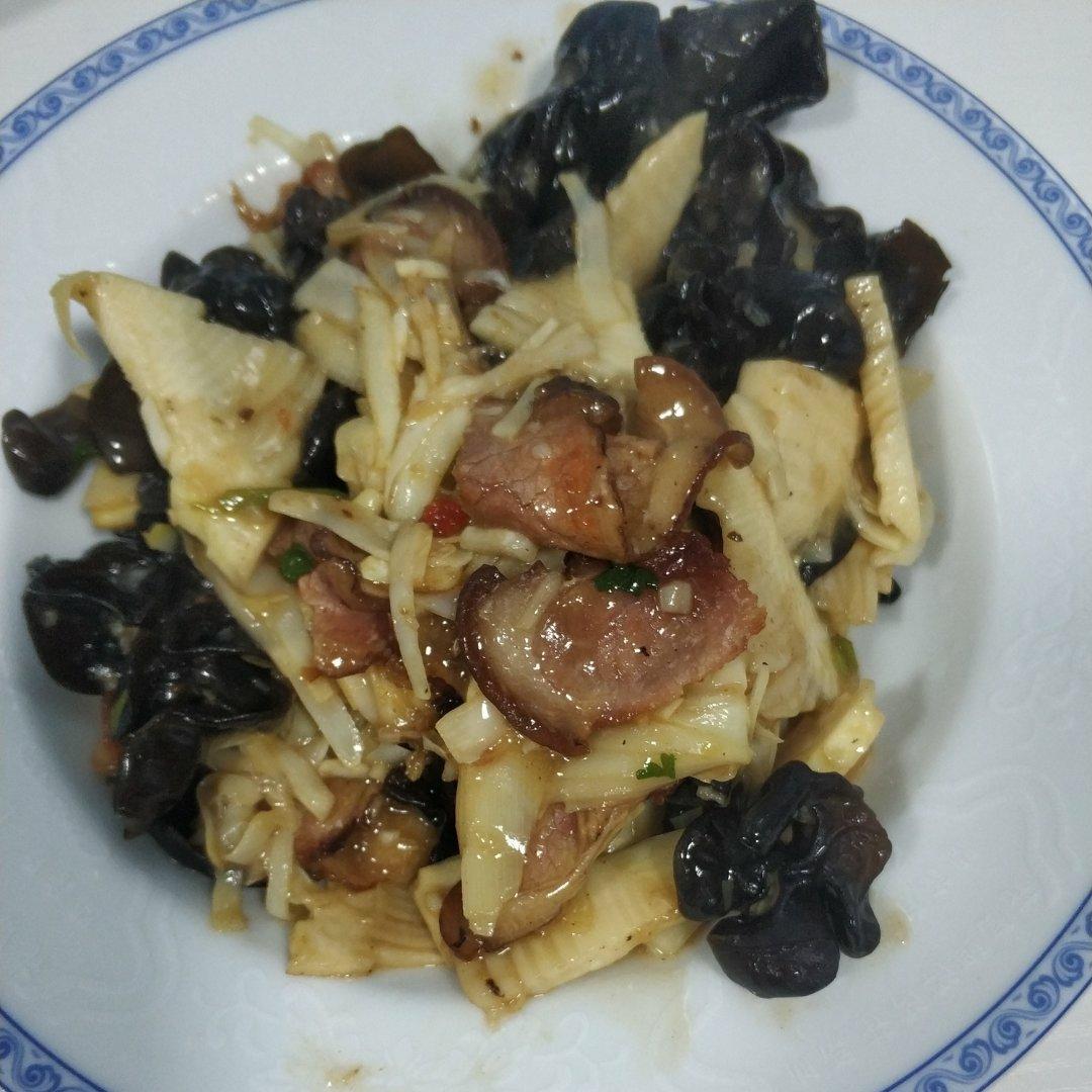 腊肉炒春笋