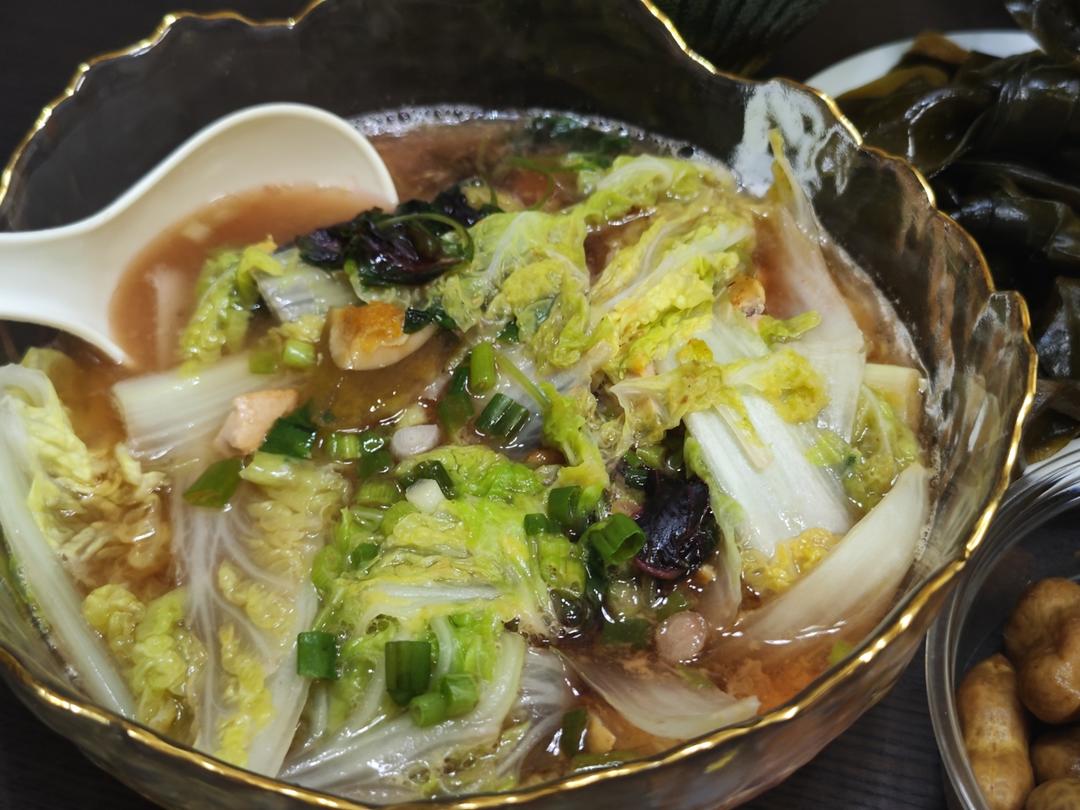 春日三鲜皮蛋汤