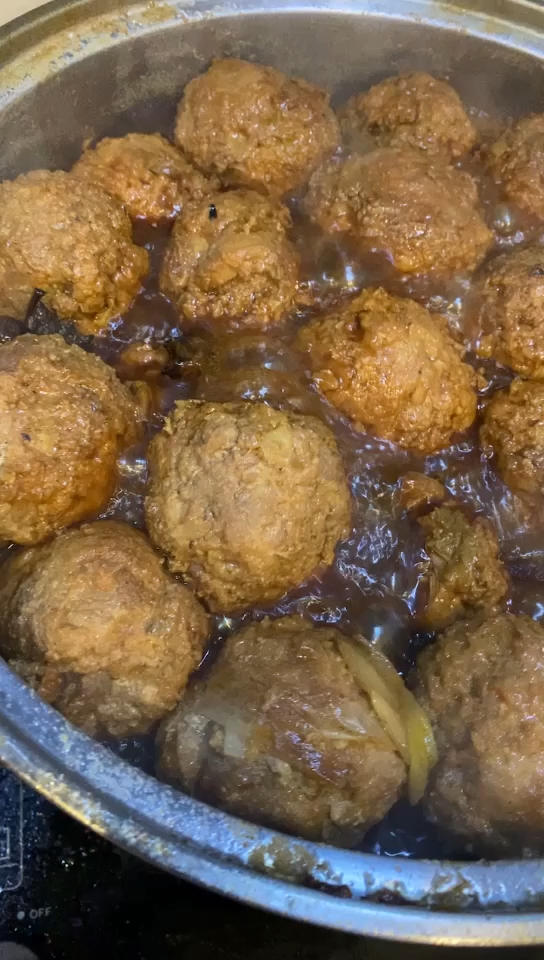 四喜丸子/红烧狮子头 Chinese Meatballs