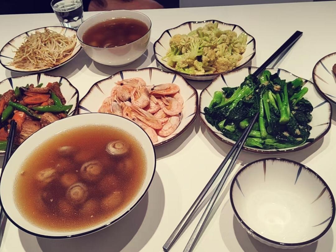 家庭聚餐