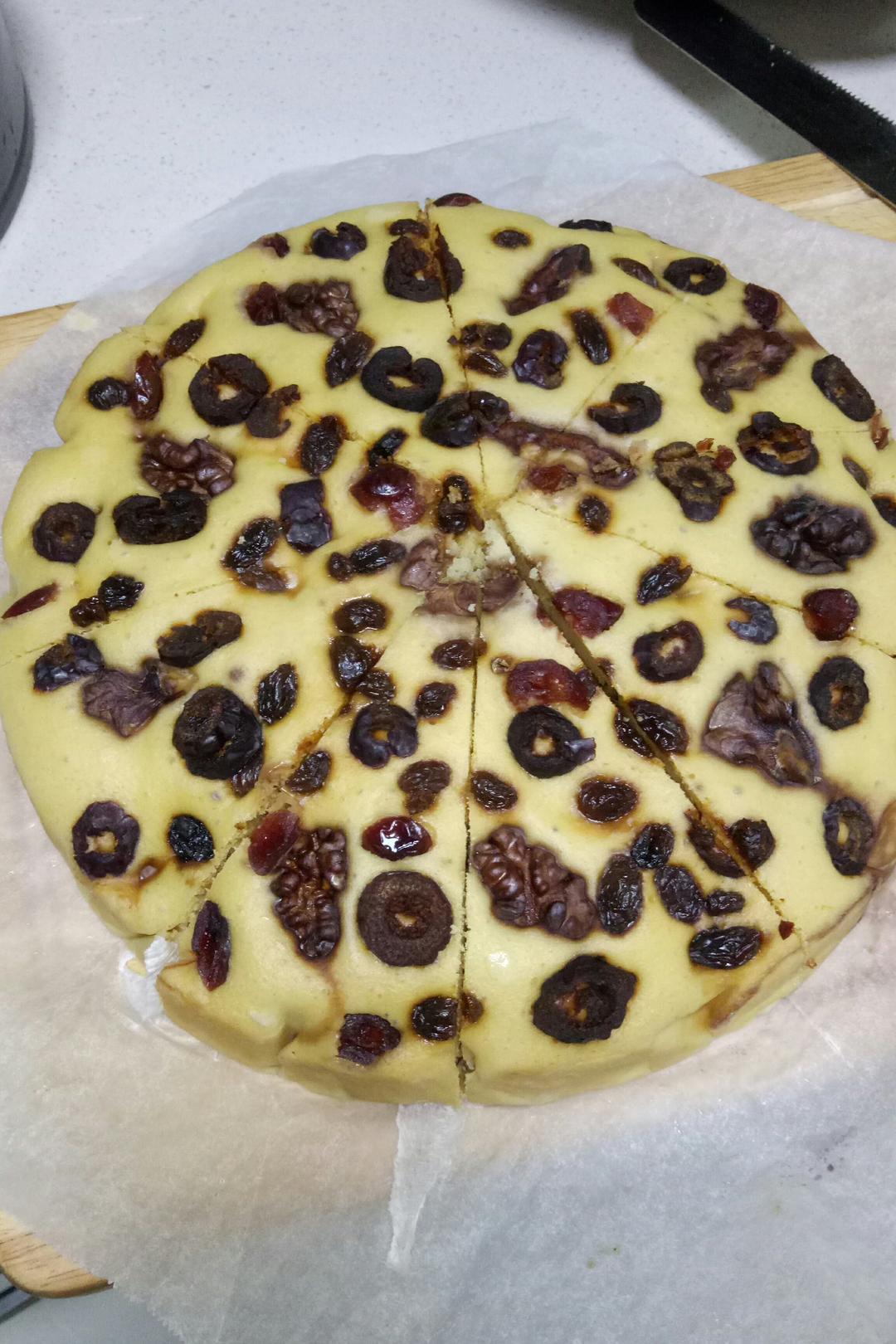 葡萄干玉米面发糕