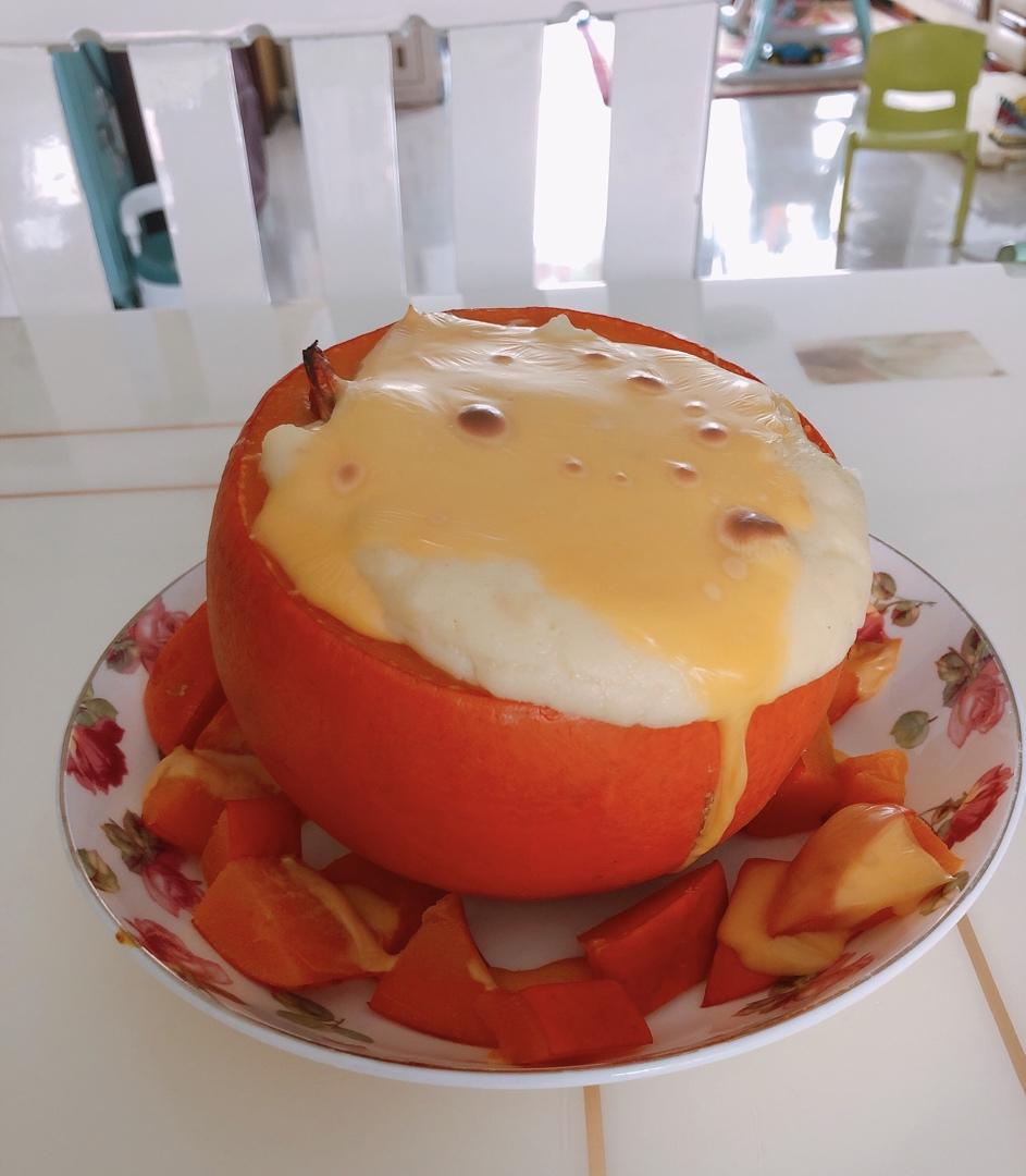 芝士海鲜南瓜盅