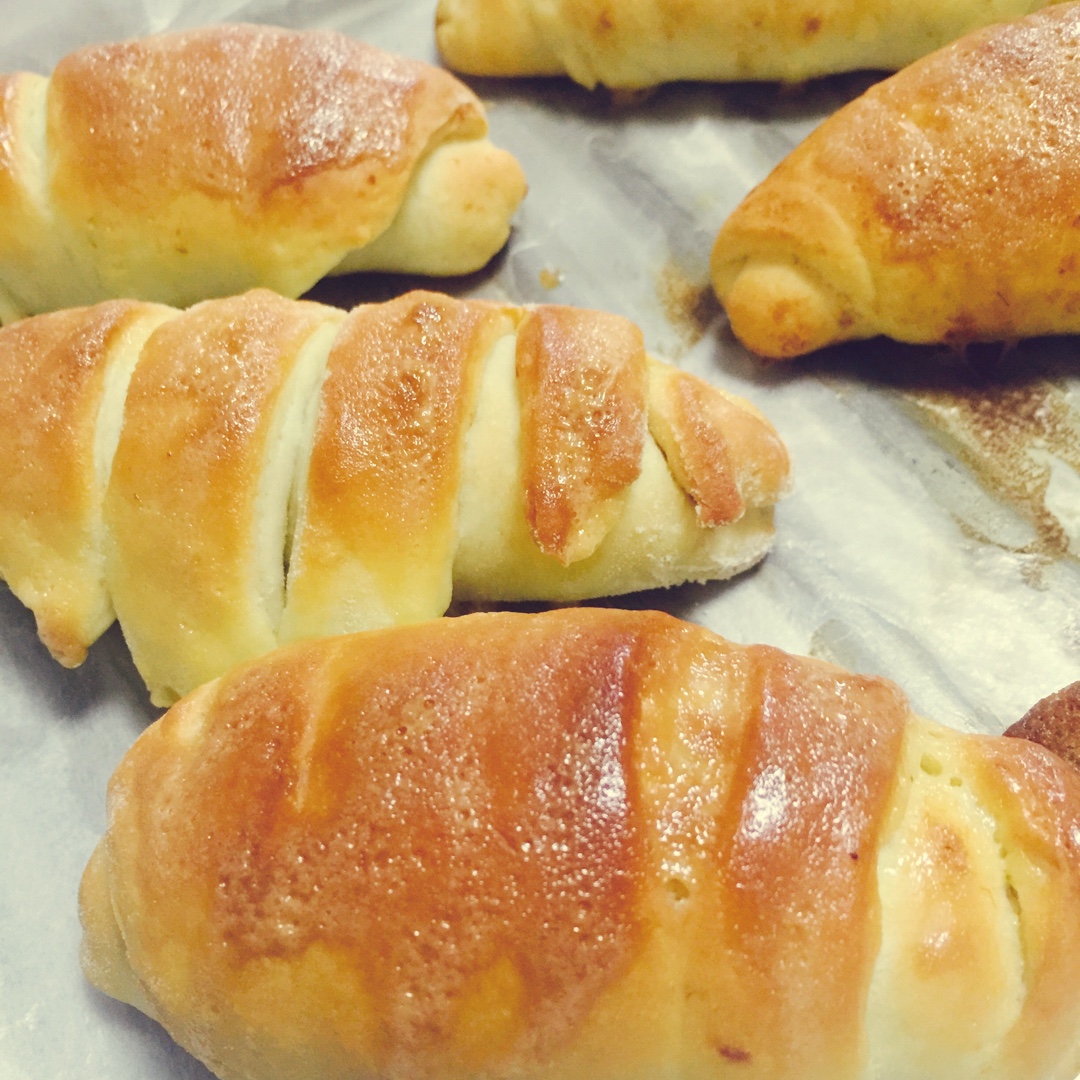 毛毛虫肉松面包