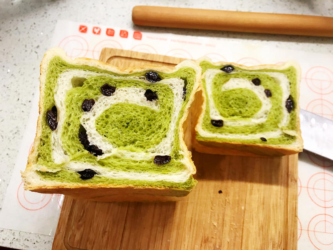 蝶豆花蔓越莓牛奶吐司