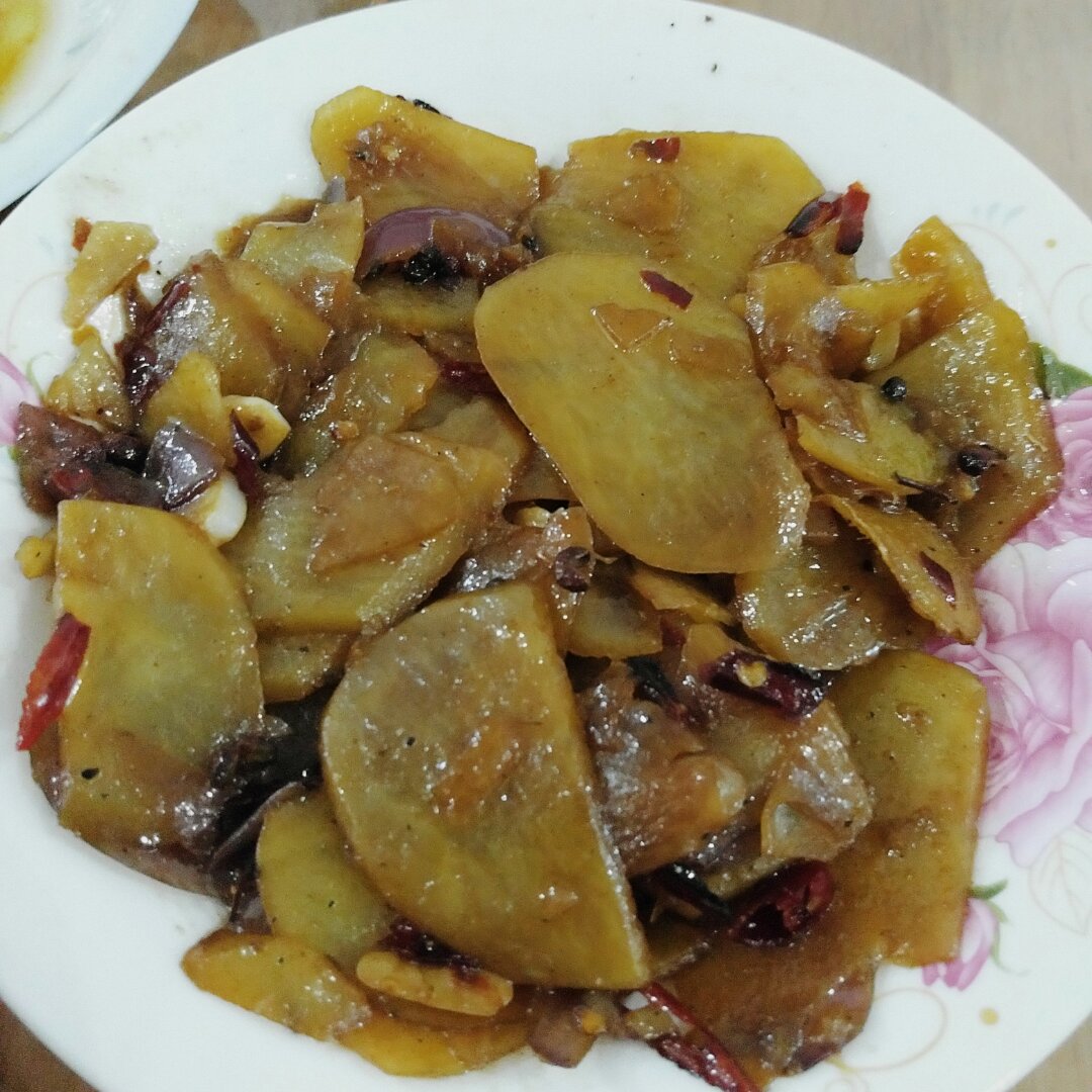 边吃边流泪的「孜然土豆片」