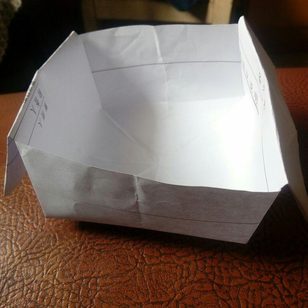 餐桌垃圾纸盒的折法