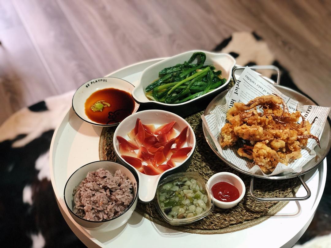 鲜炸鱿鱼须