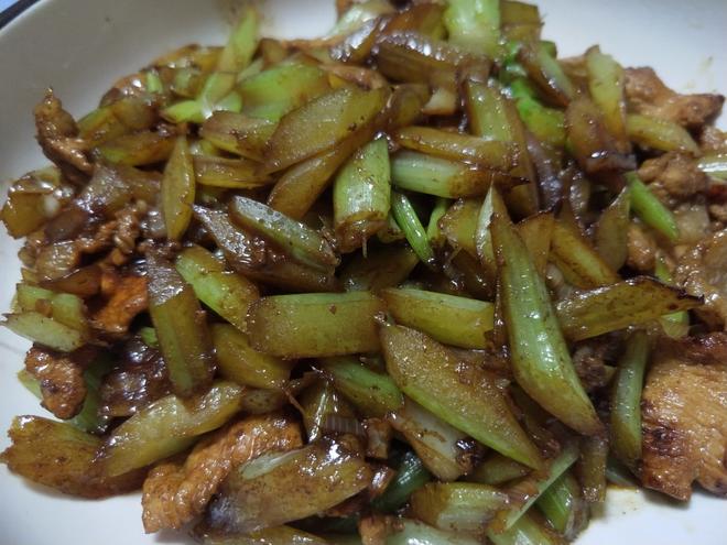 15.芹菜+干煸菜花+猪肉粉条的做法