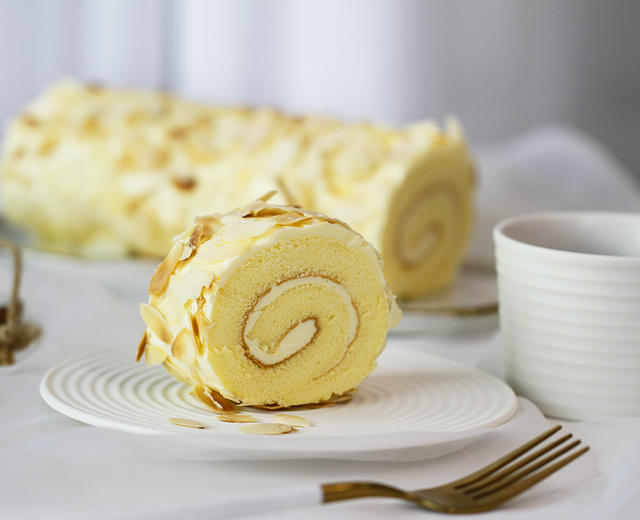 咸奶油杏仁蛋糕卷的做法