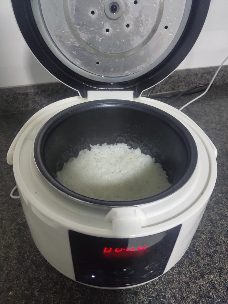 电饭煲煮白米饭 小技巧的做法 步骤4