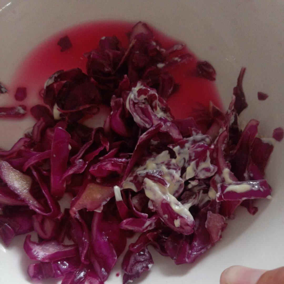 紫甘蓝苹果沙拉