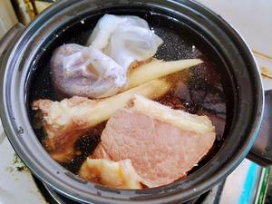 越南牛肉米线·附牛肉汤底熬法的做法 步骤6