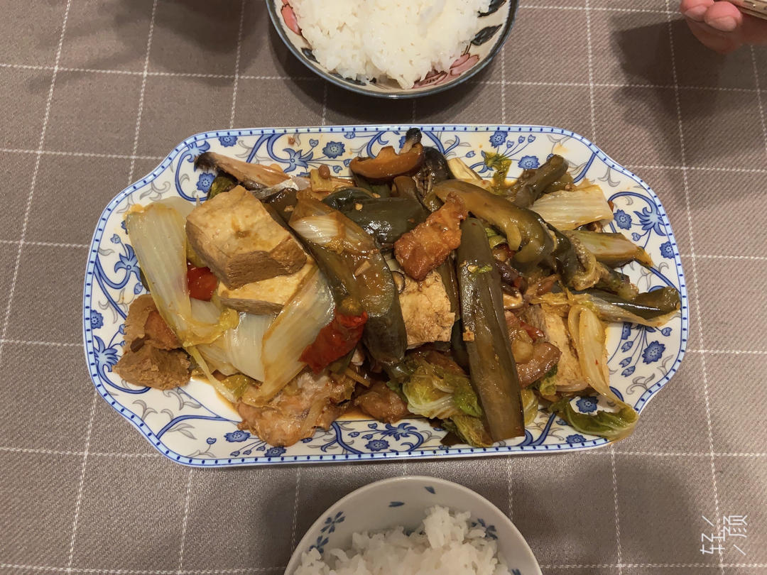 酱焖三文鱼头（拌饭绝配）