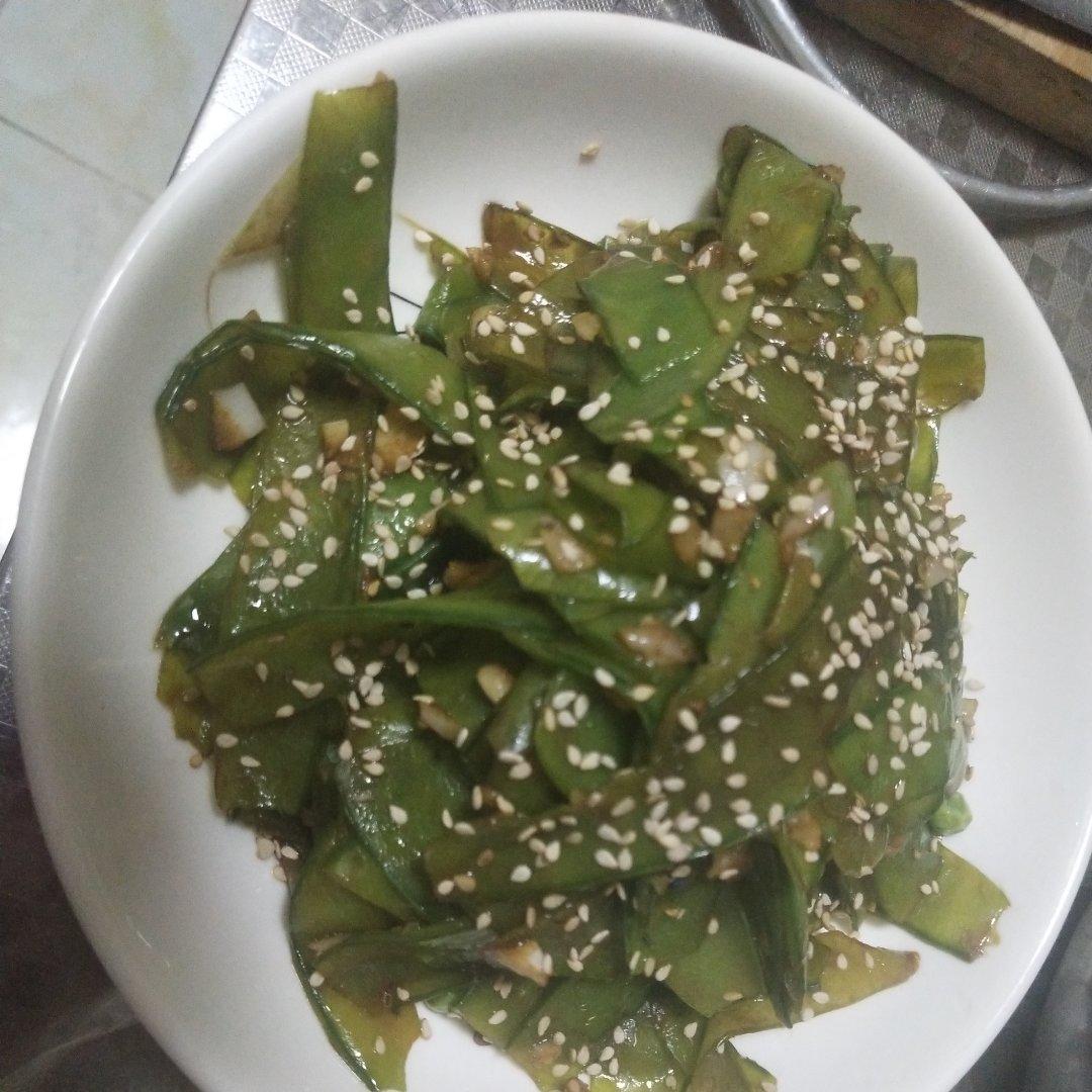 蒜蓉豌豆皮