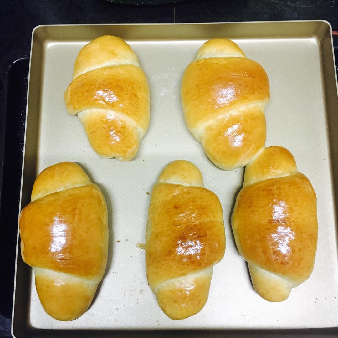 黄油面包卷