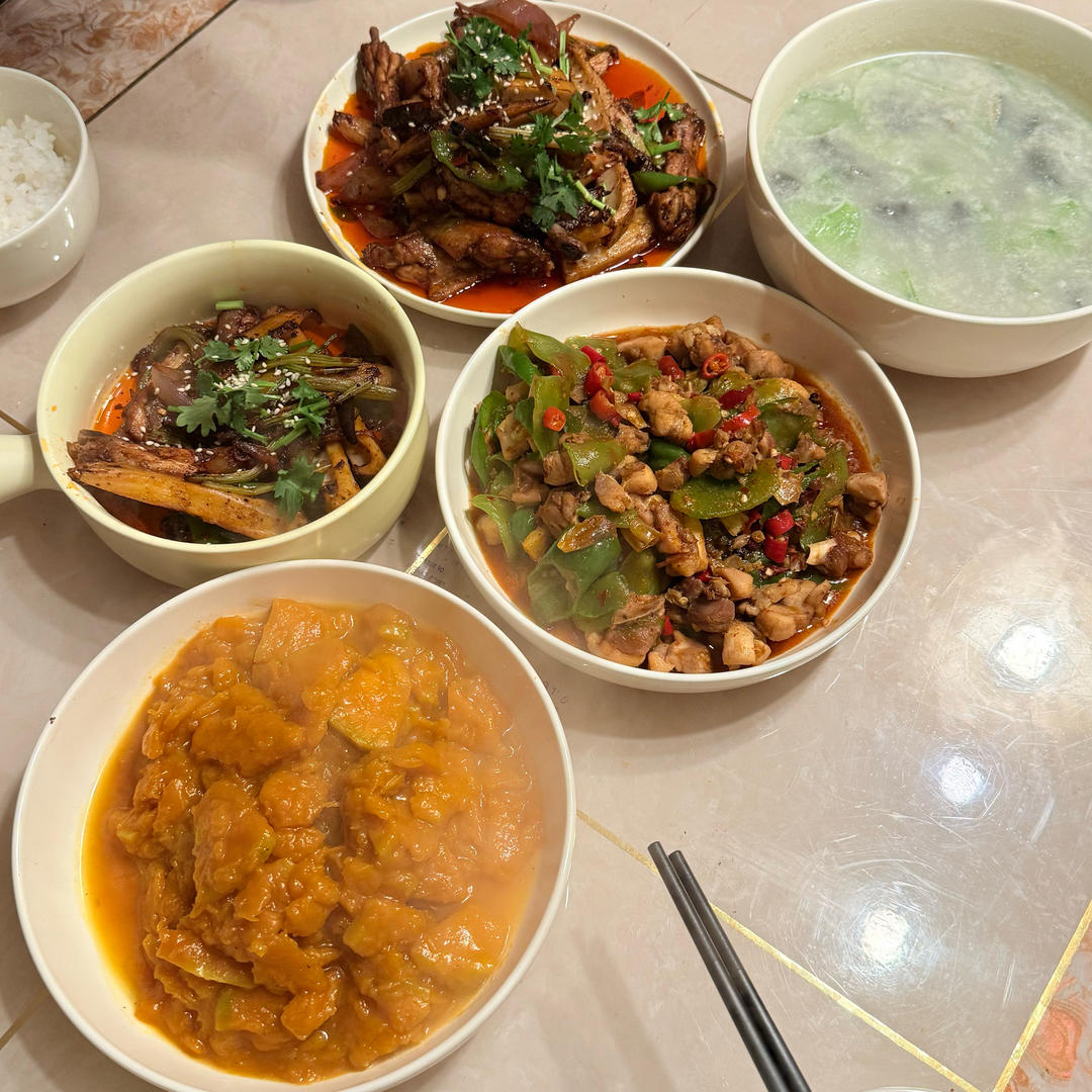 超级下饭的干锅鸡翅！！