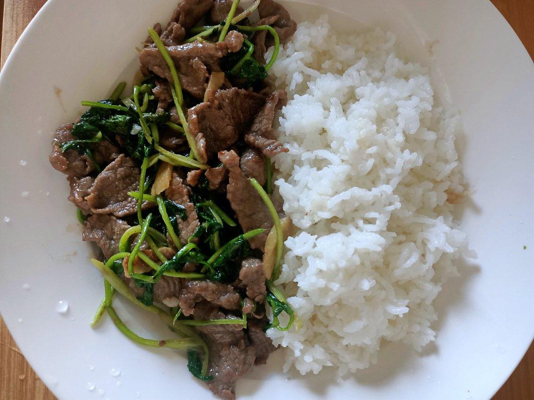 牛肉这样腌，炒牛肉嫩不腥