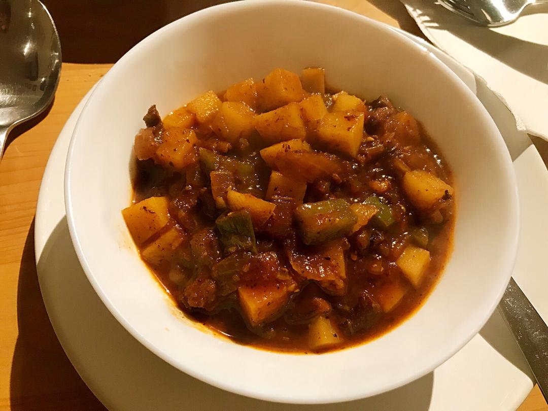 Gulaschsuppe ？的做法