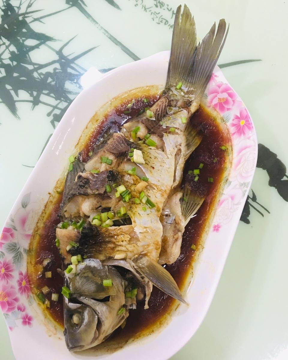 【原创】清蒸鲤鱼（油泼 葱油 豉汁）
