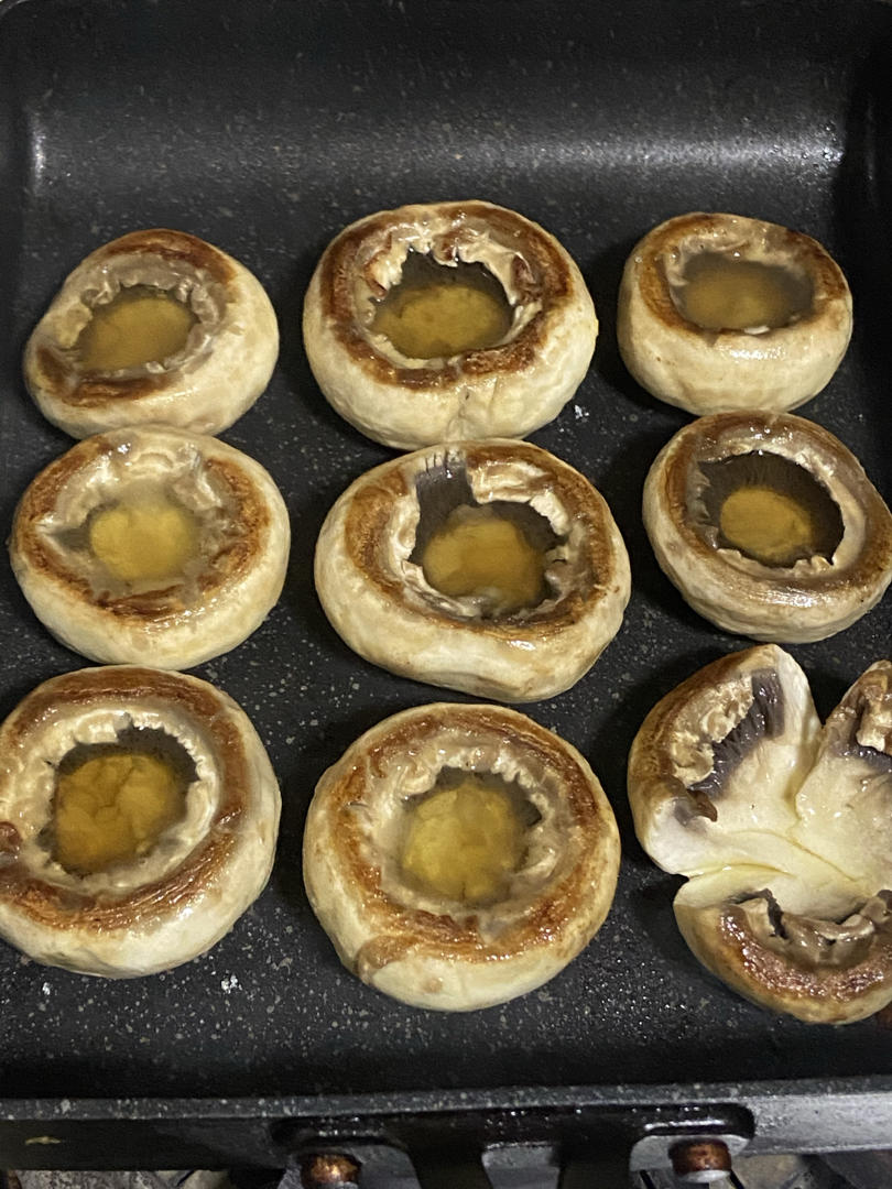 香煎口蘑  鲜的扭起来