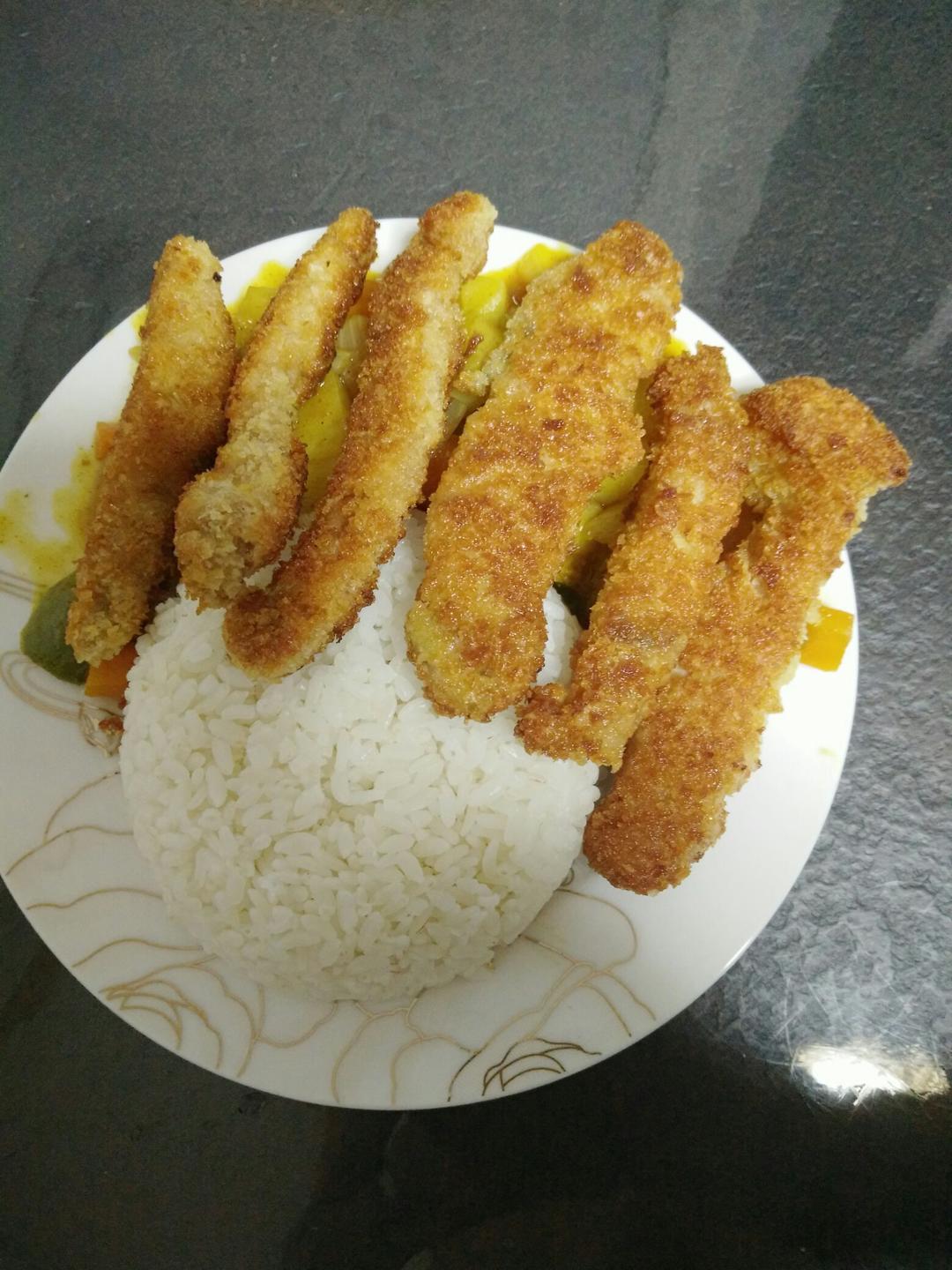 炸鸡排咖喱饭