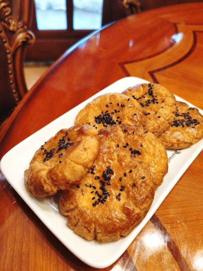 轻轻一按就碎掉的原味桃酥（不输猪油版）