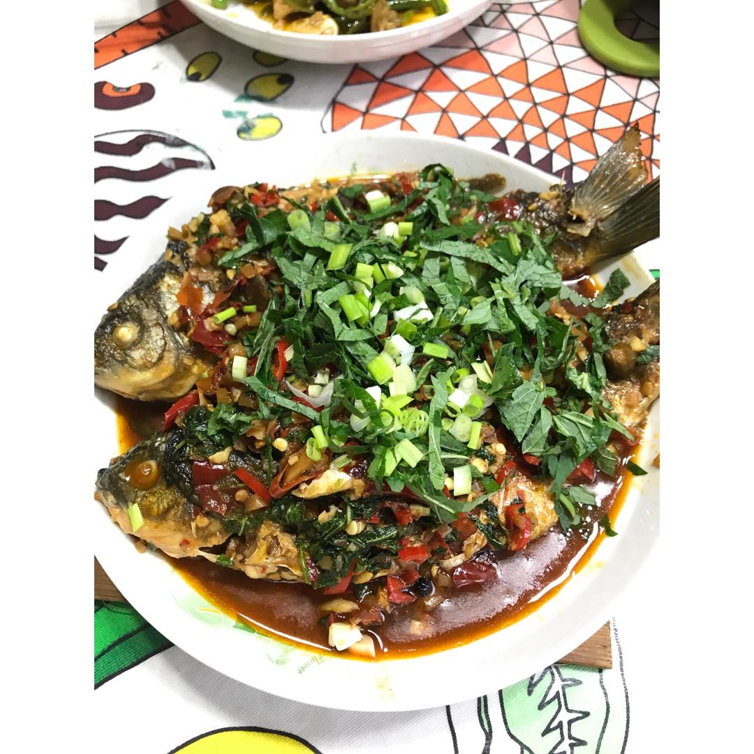 藿香鲫鱼