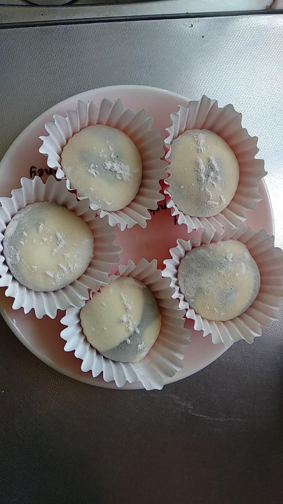 腹黑白胖子——奥利奥雪媚娘