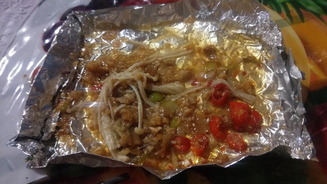 秘制蒜蓉酱（烤生蚝扇贝、锡纸金针菇，干拌面）