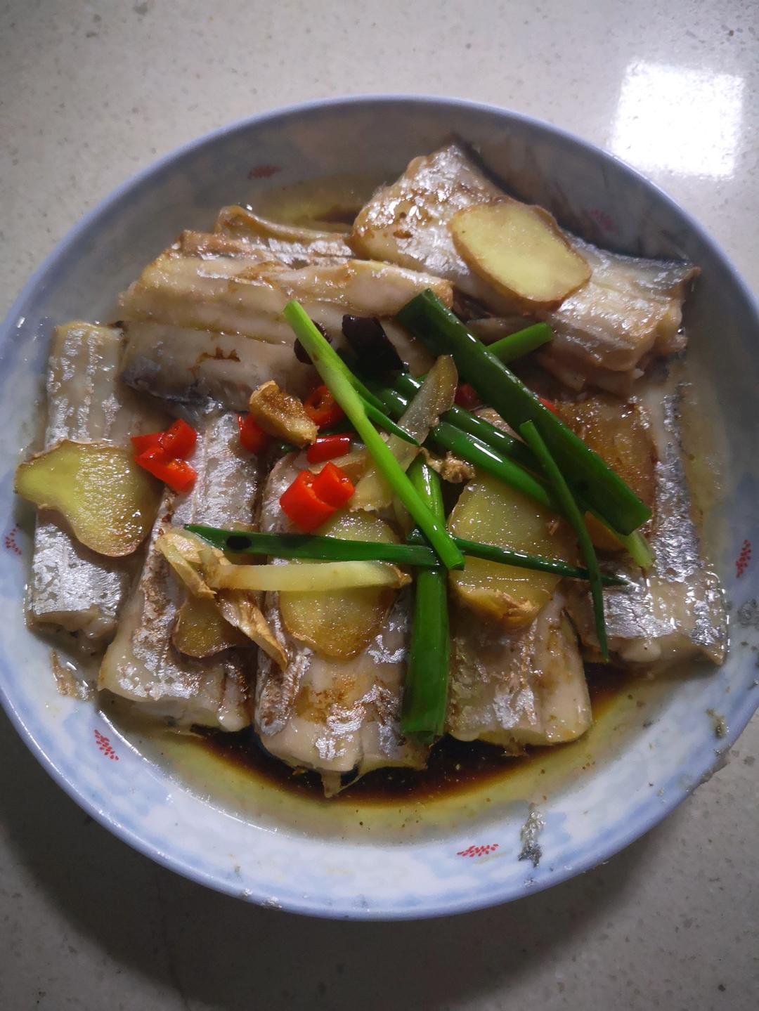 清蒸带鱼❗️检验带鱼是否新鲜的不二法门✌